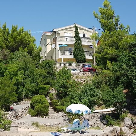 Apartments Akiki Карлобаг Экстерьер фото