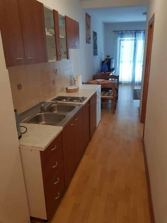 Apartments Akiki Карлобаг Экстерьер фото